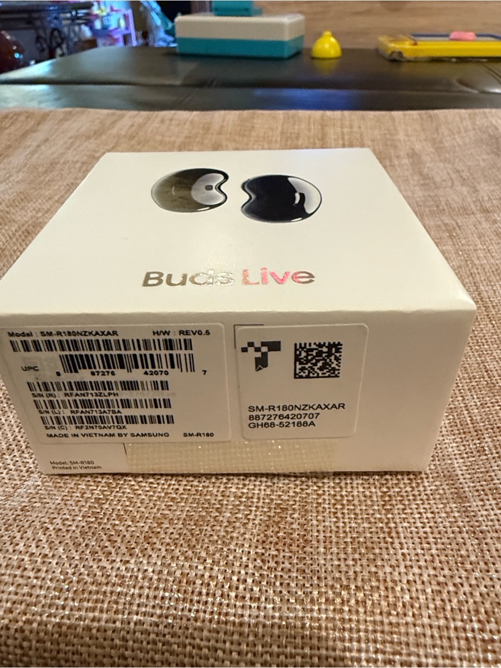 Samsung Buds Live Earbuds !